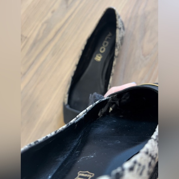 POINTED TOE SNAKESKIN FLATS FROM ALDO - Picture 9 of 10